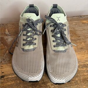 Flux Adapt Trail Runner Gray Green Knit Running Sneakers Athletic Women 9